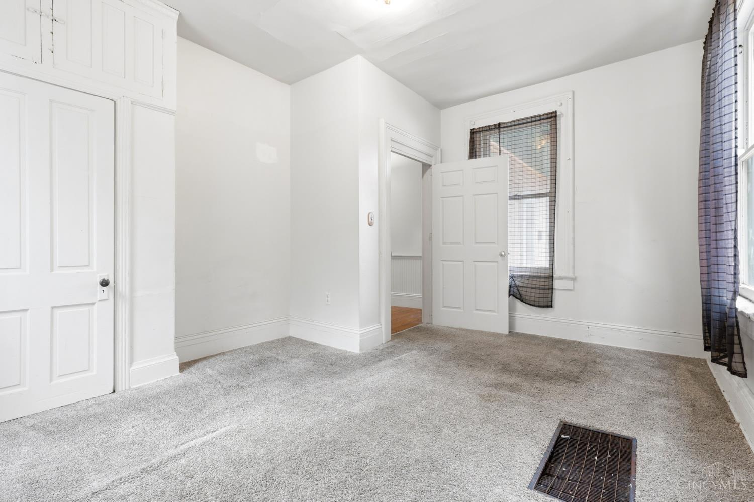 5109 Montgomery Road