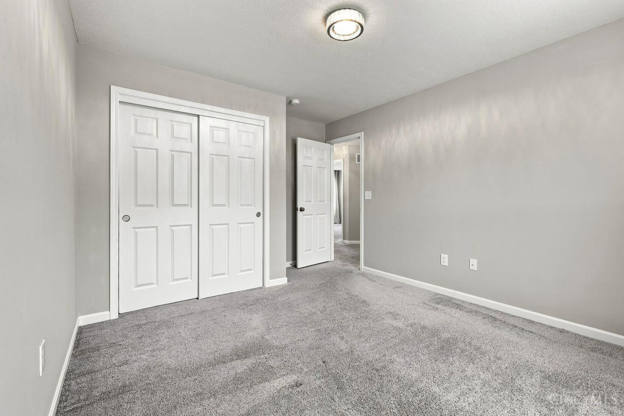 7109 Dudley View Drive