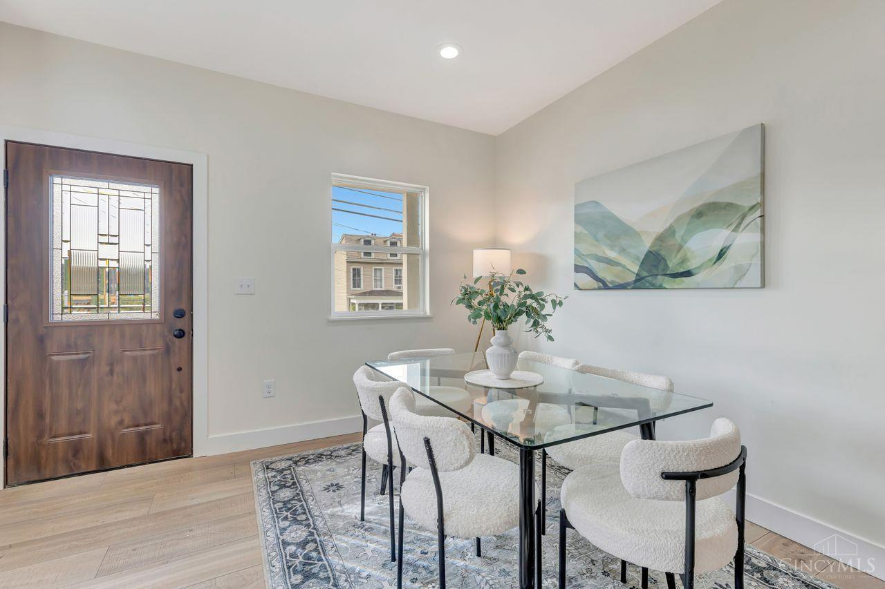 2114 Riverside Drive