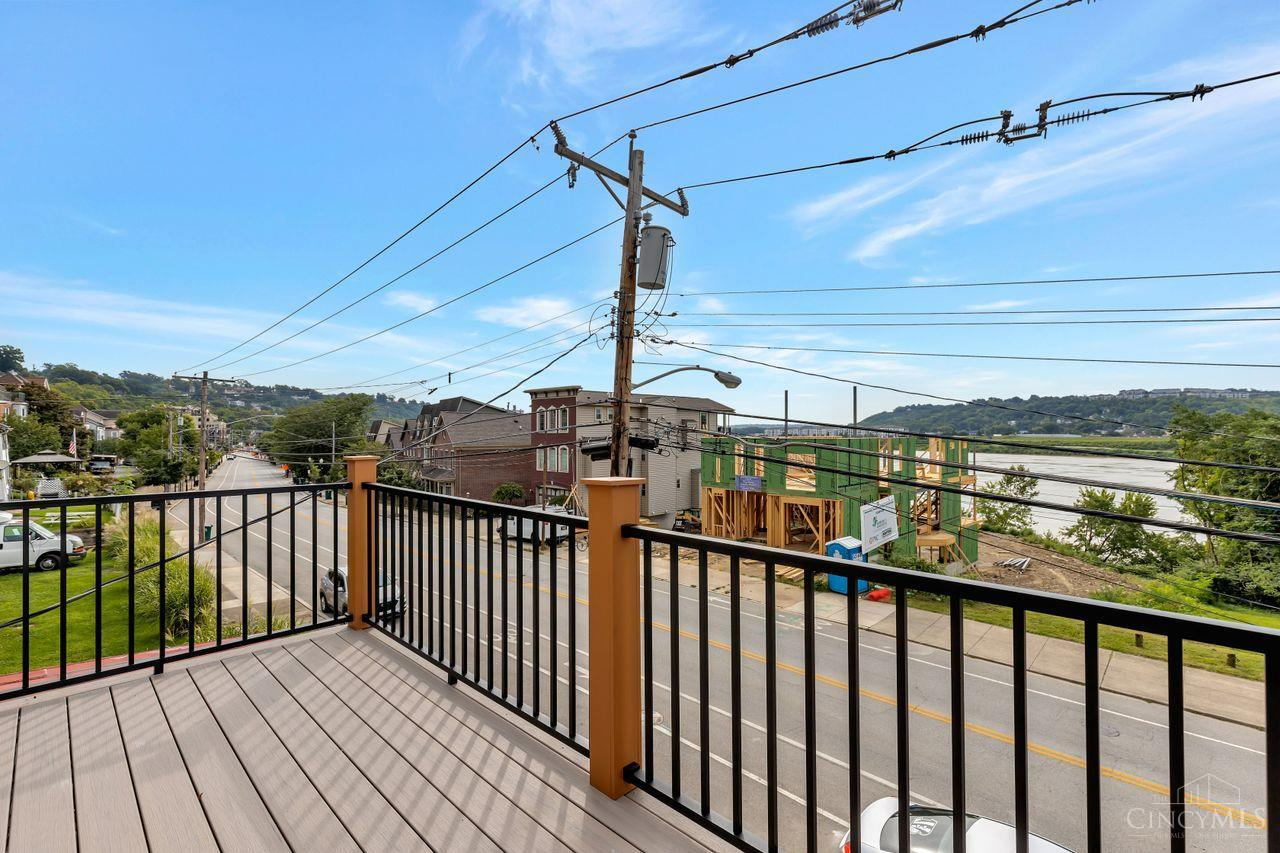 2114 Riverside Drive