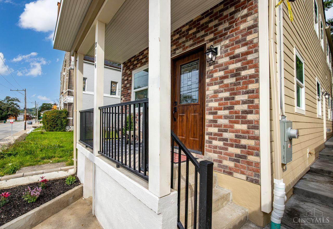2114 Riverside Drive