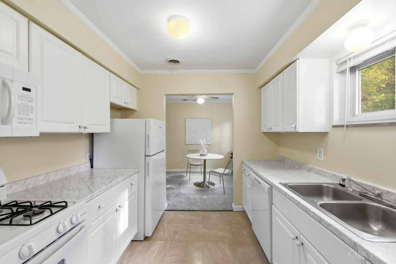 6908 Rob Vern Drive