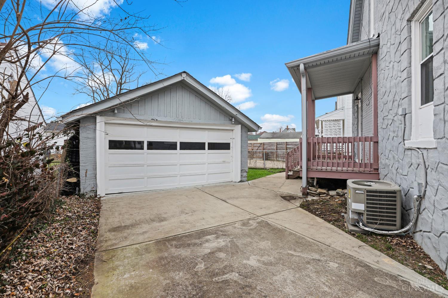 4317 Smith Road