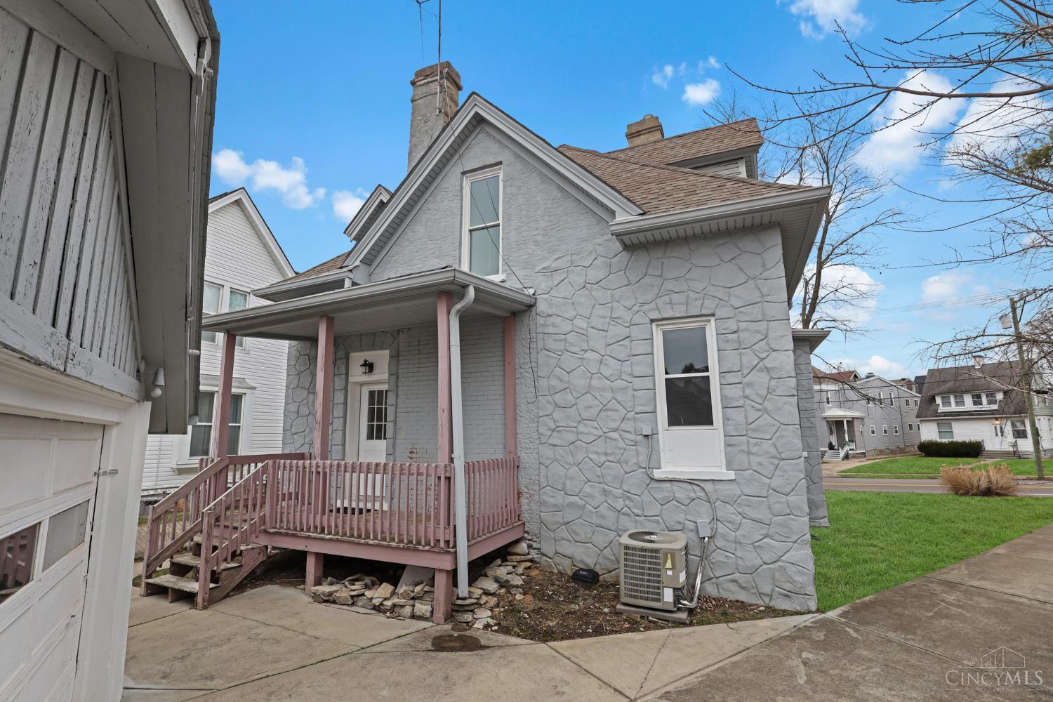 4317 Smith Road