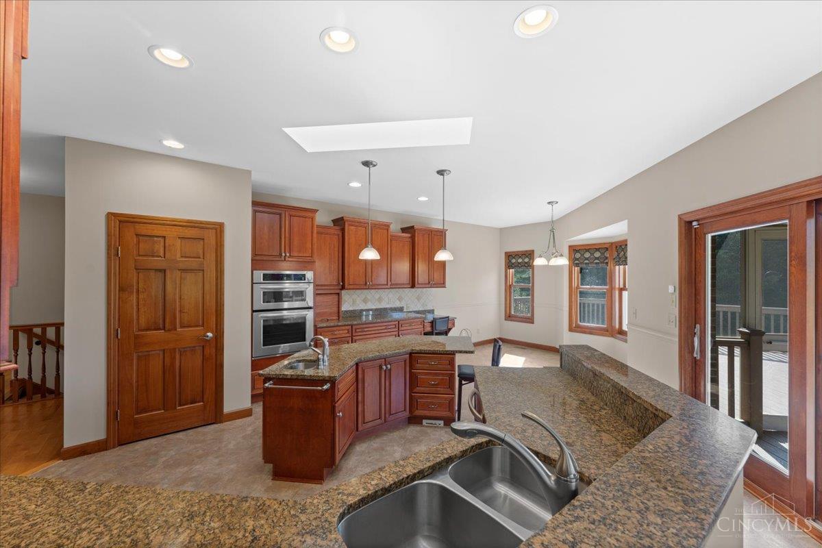 10855 Morning Sun Lane
