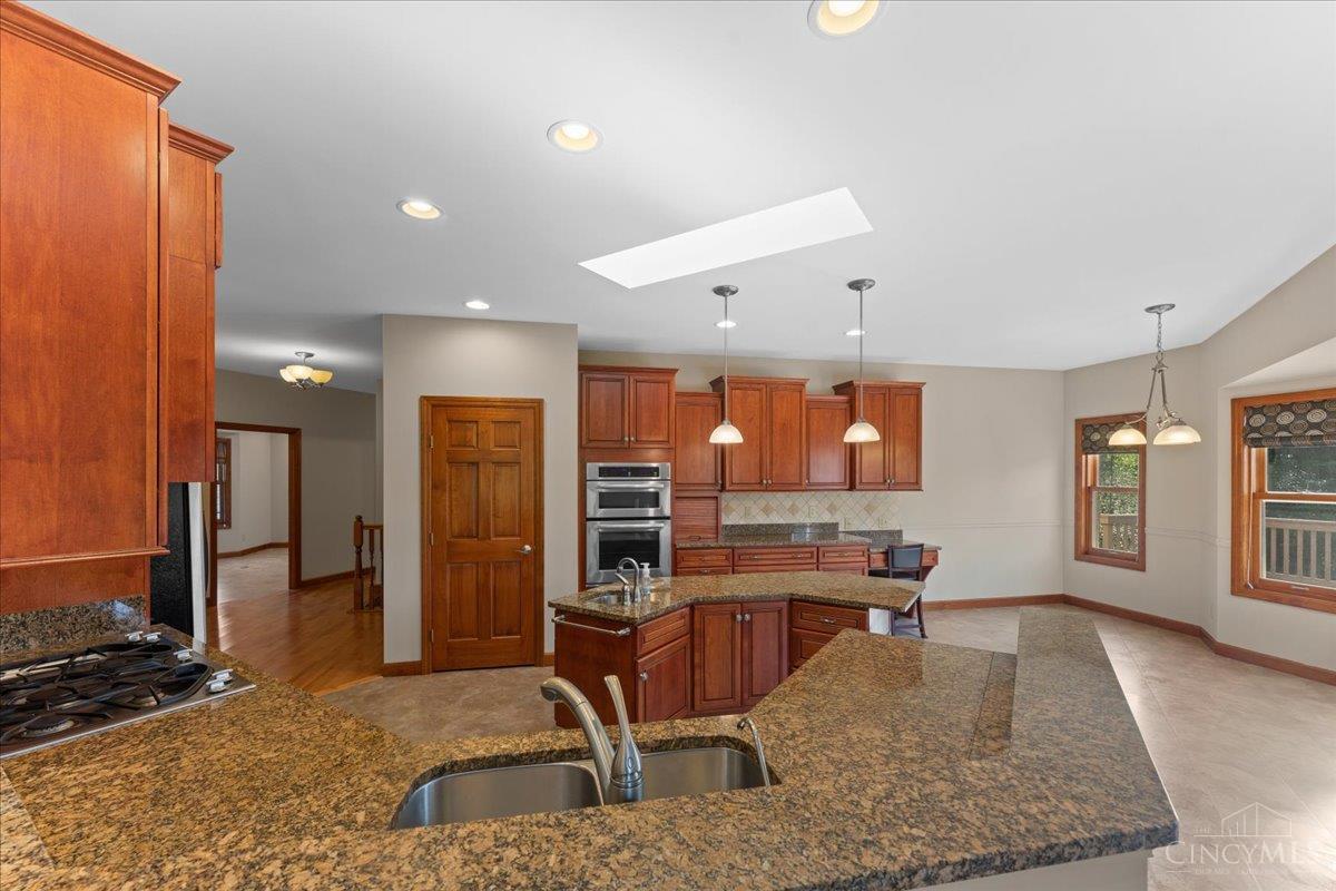 10855 Morning Sun Lane