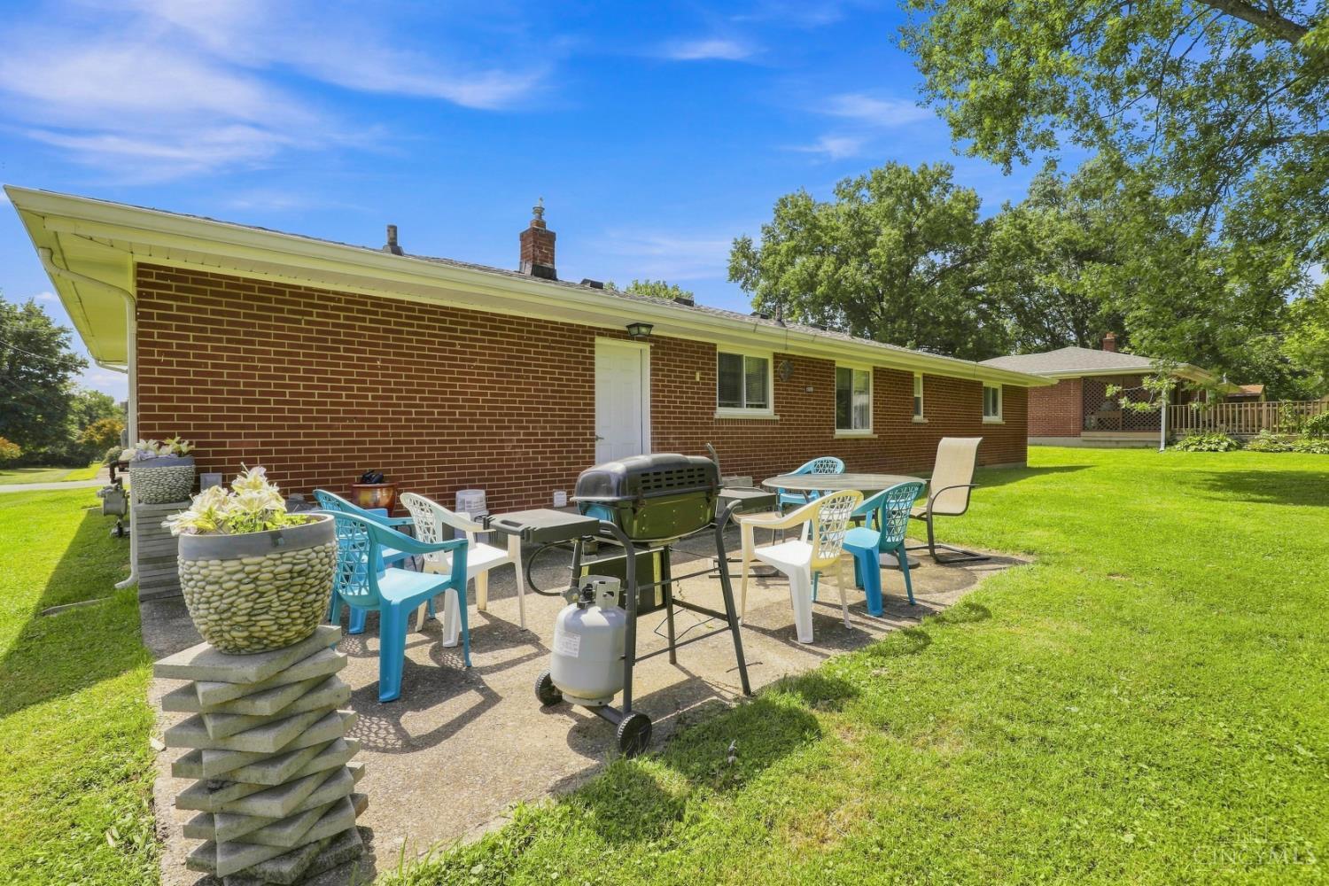 868 Sycamore Boulevard