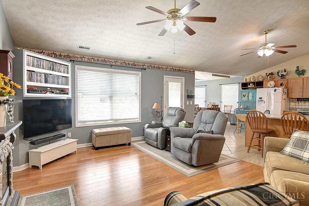 73 Viking Drive