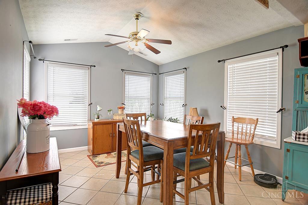 73 Viking Drive