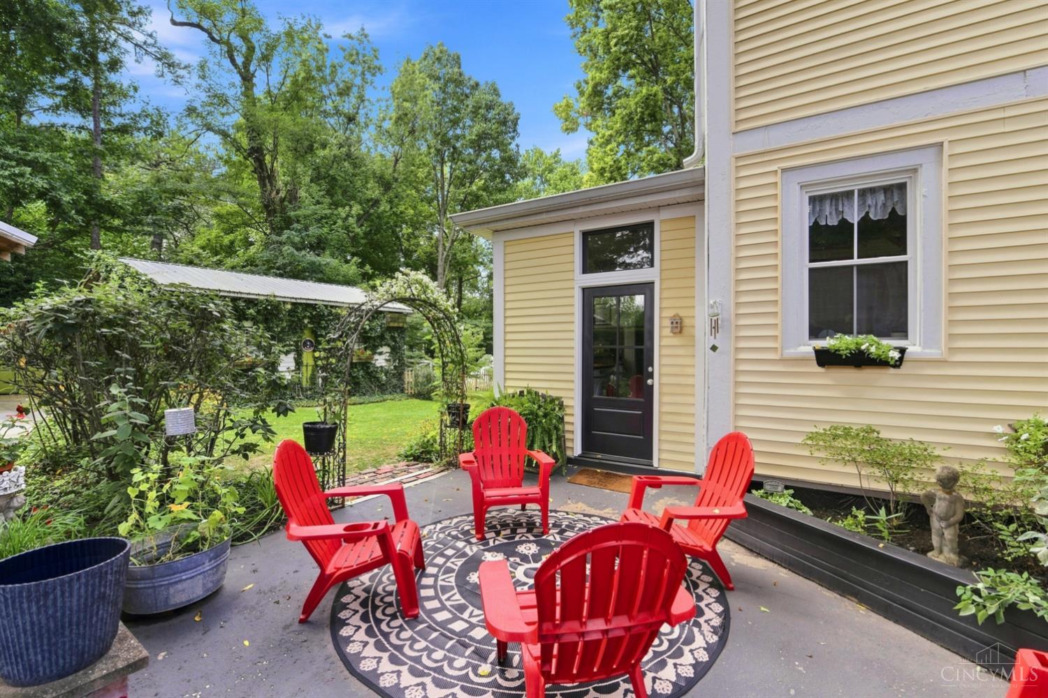 1505 Aster Place