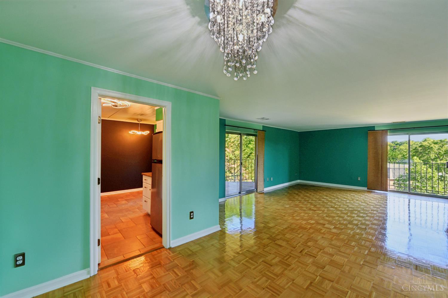 880 Rue De La Paix Unit: A5