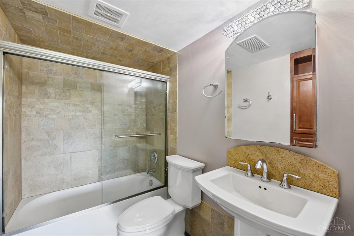 880 Rue De La Paix Unit: A5