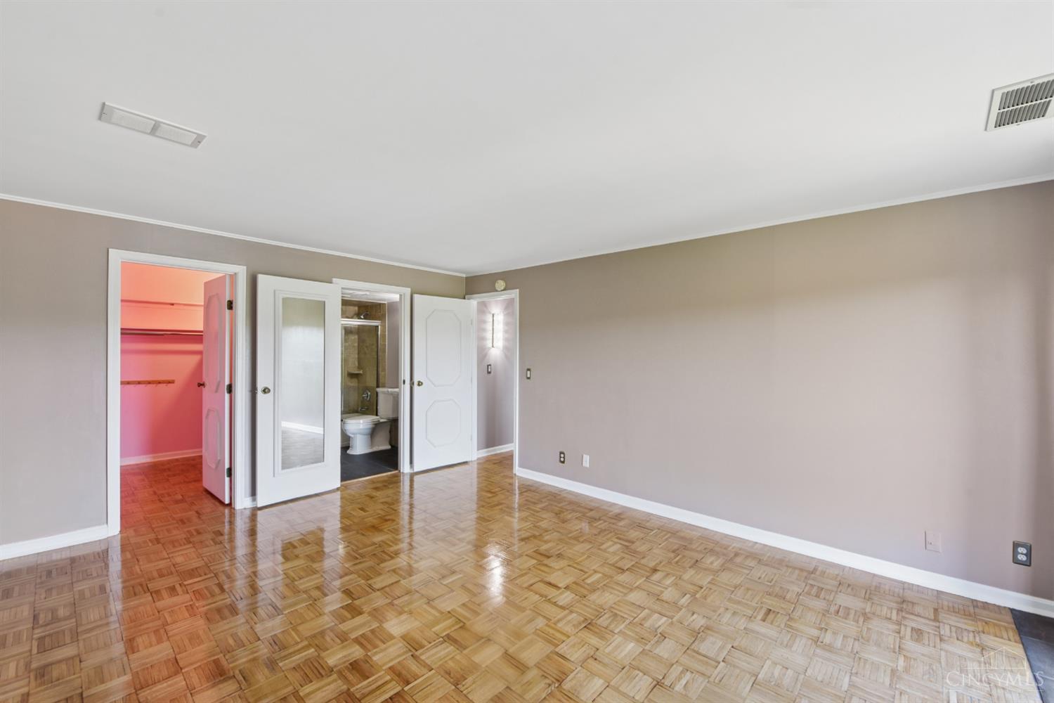 880 Rue De La Paix Unit: A5