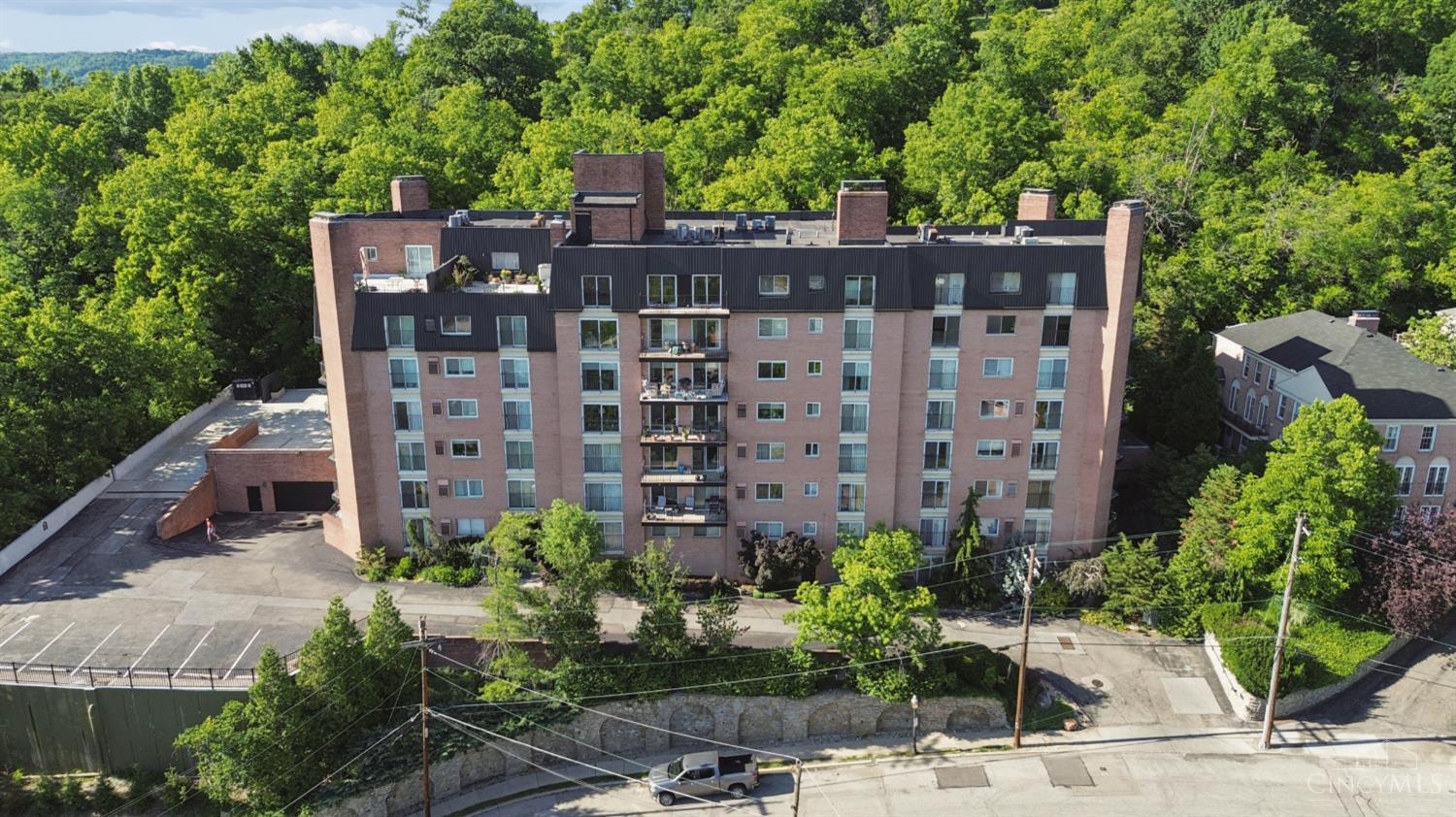880 Rue De La Paix Unit: A5