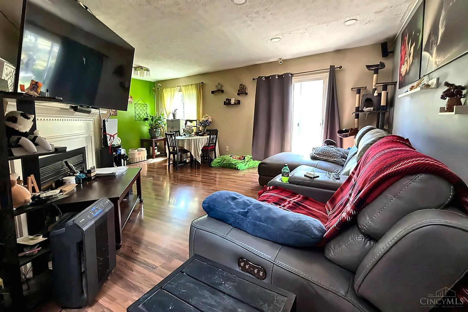 5391 Dickens Drive