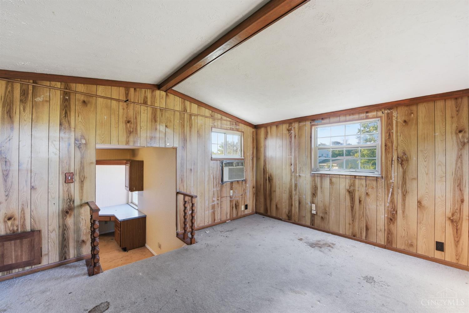 6200 Benzing Drive