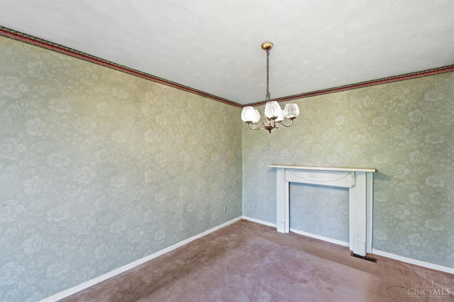6200 Benzing Drive