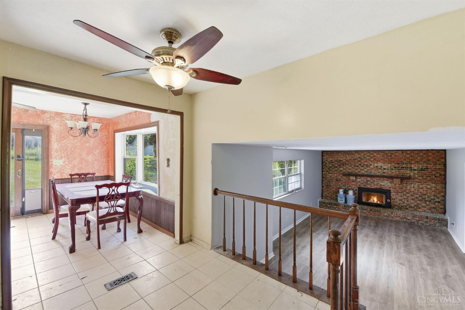 6200 Benzing Drive