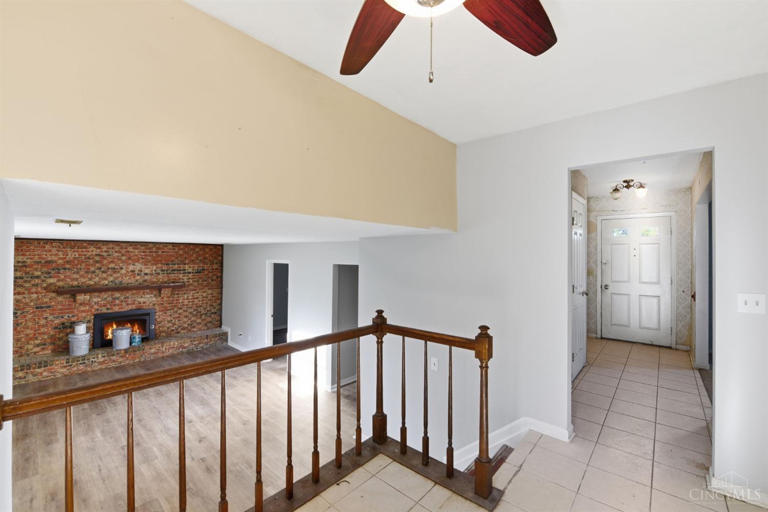 6200 Benzing Drive