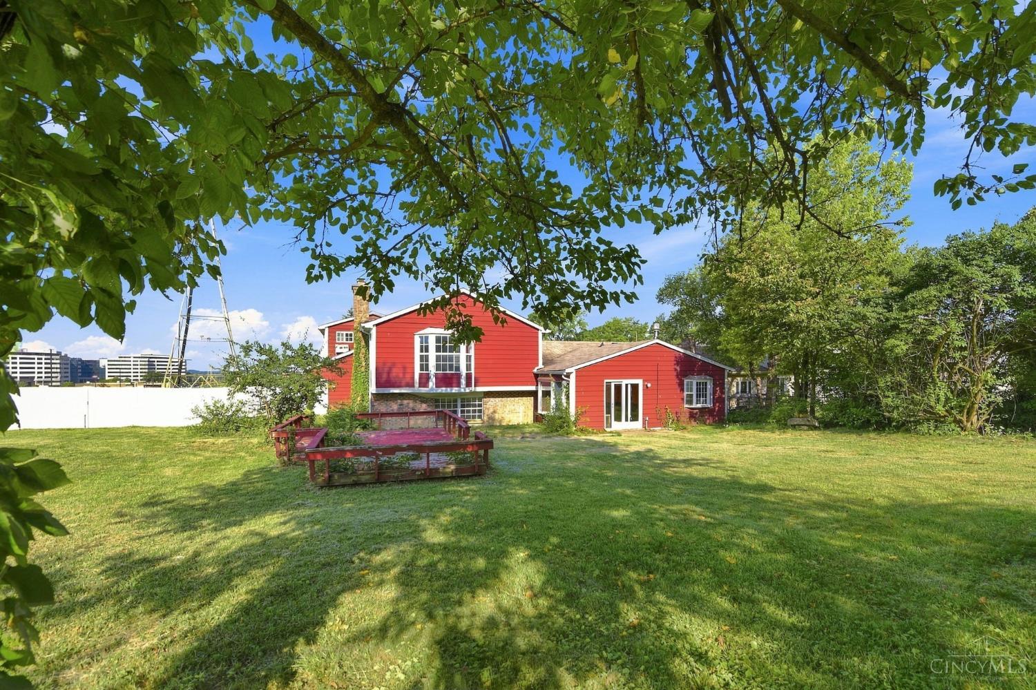6200 Benzing Drive