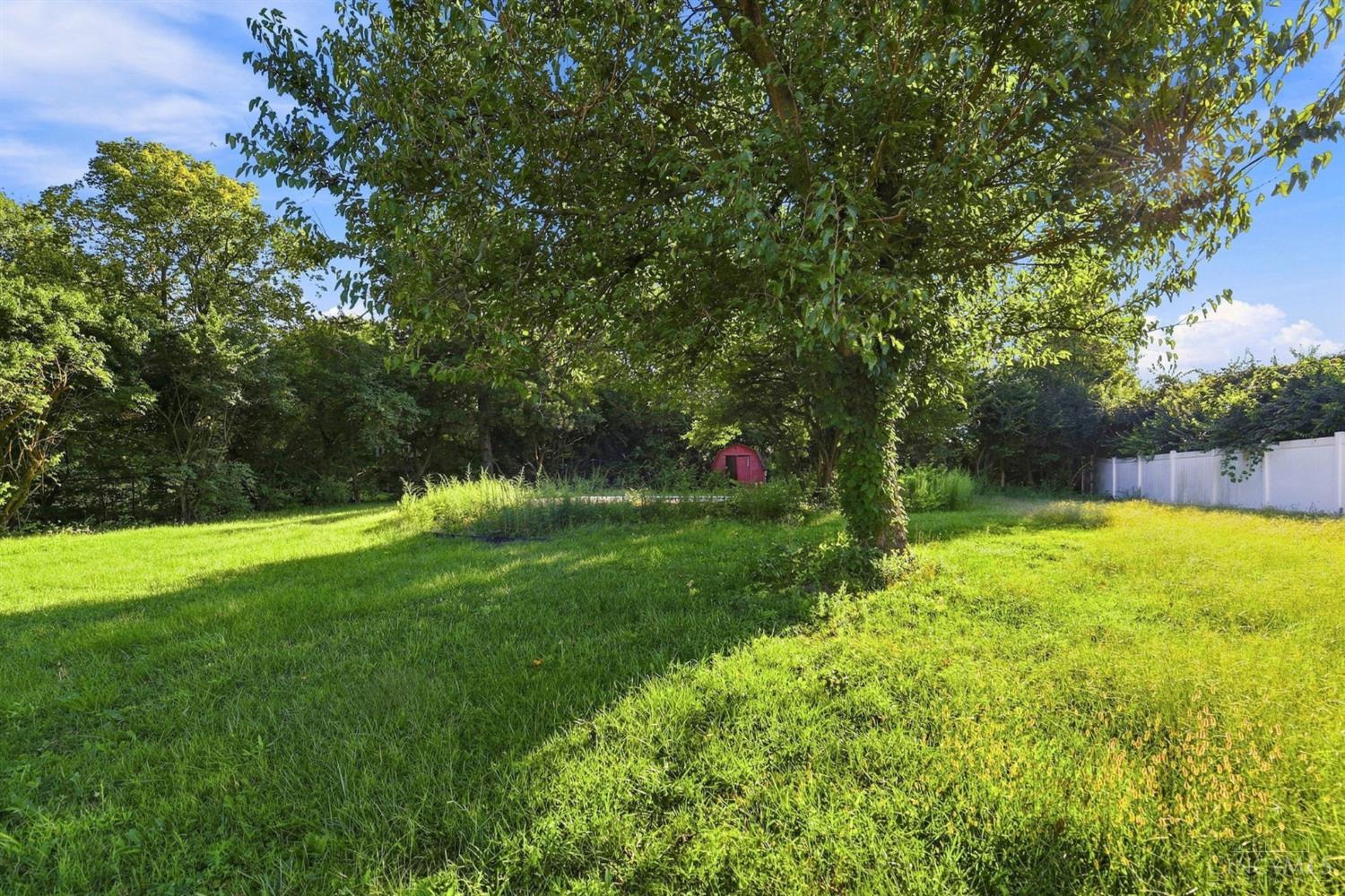 6200 Benzing Drive