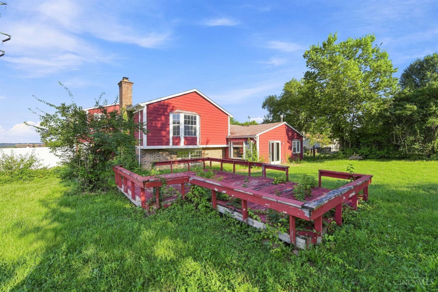 6200 Benzing Drive