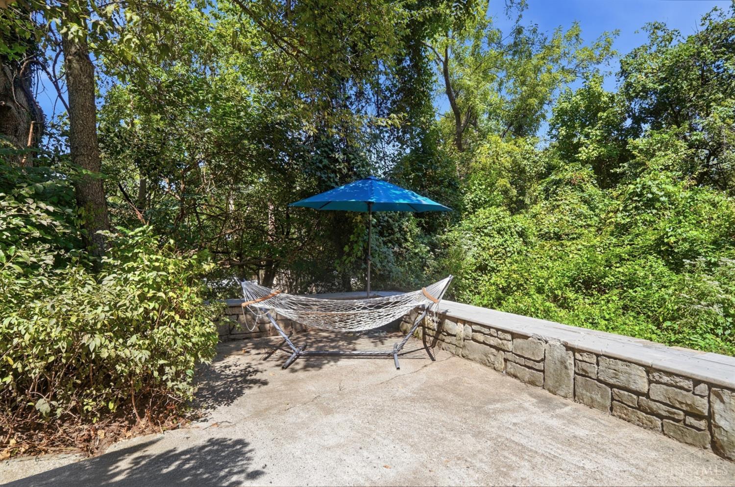 9084 Arrowhead Court
