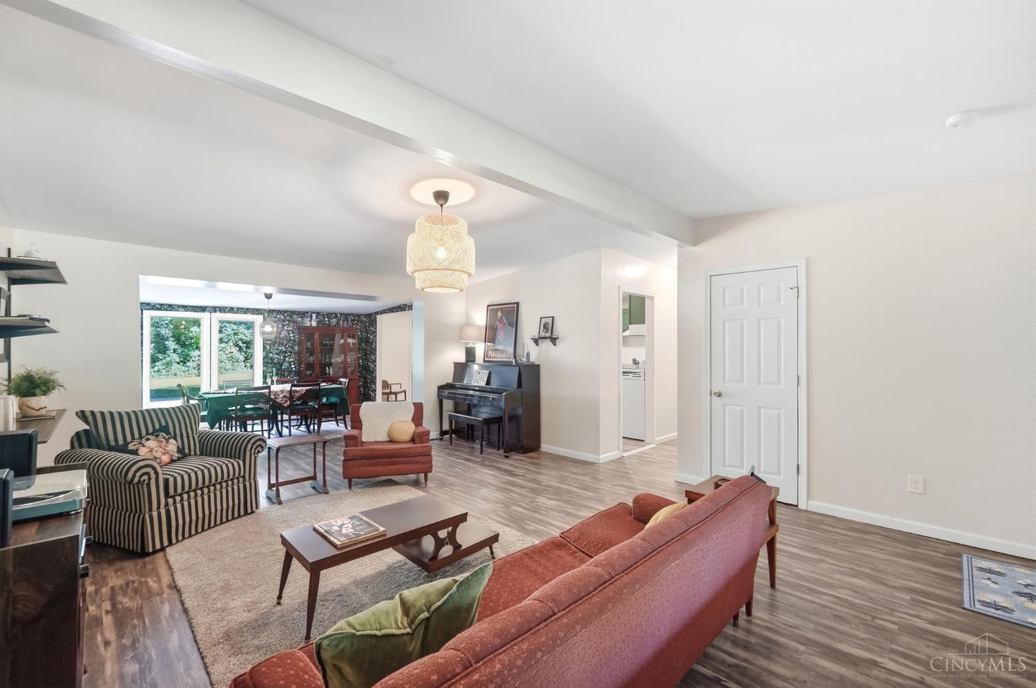 9084 Arrowhead Court