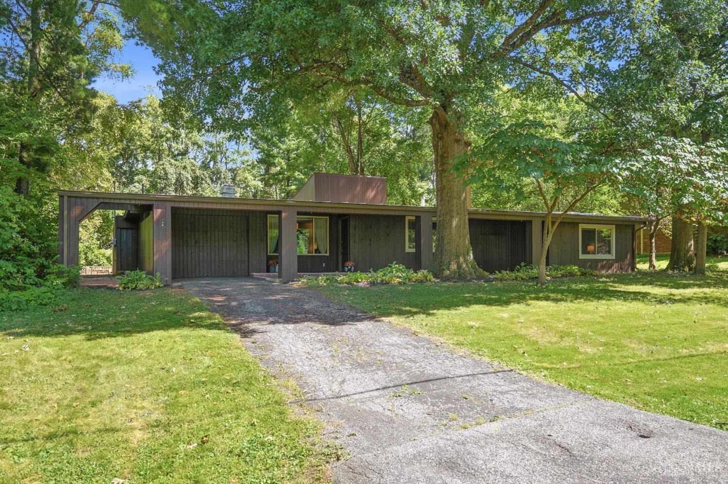 9084 Arrowhead Court