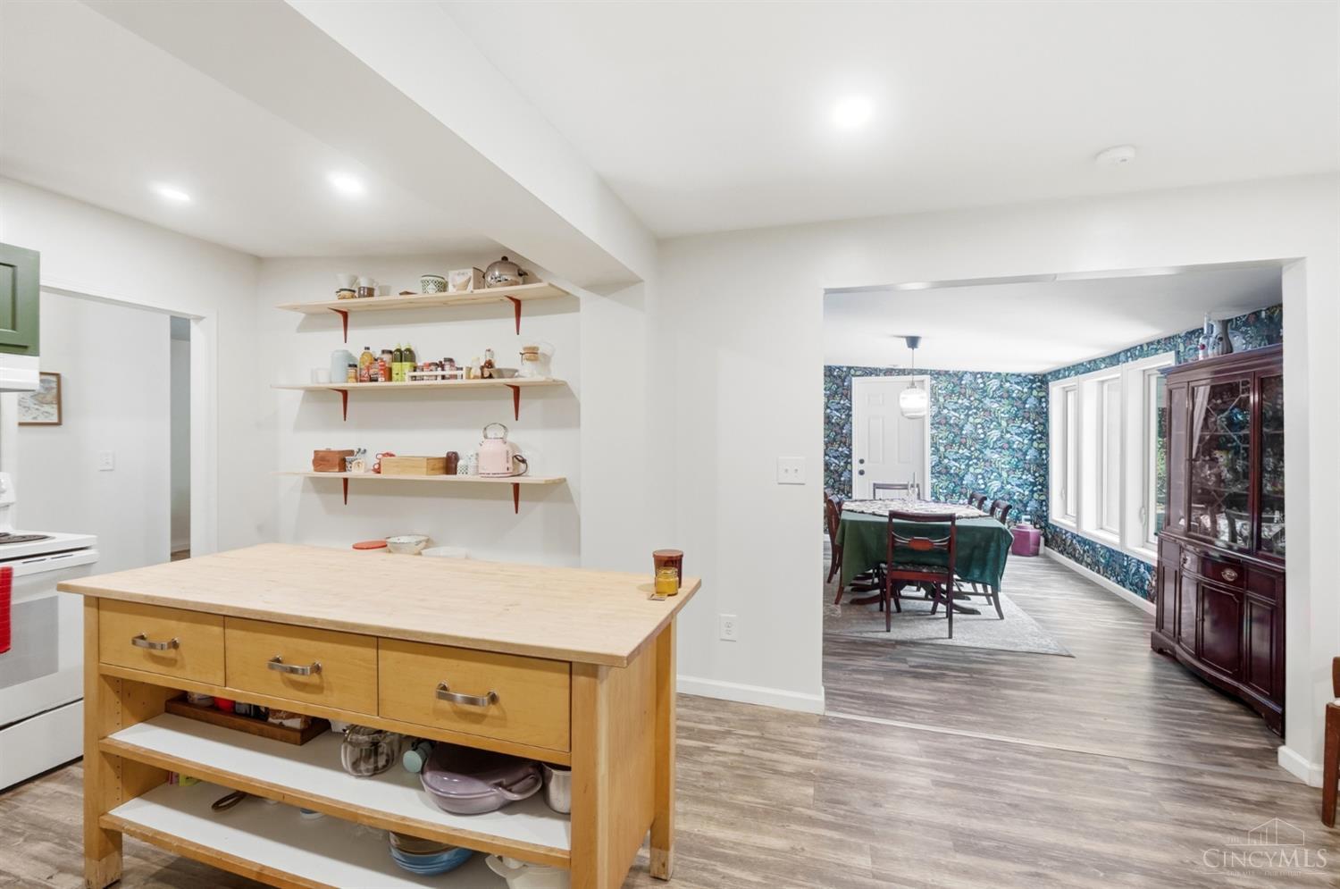 9084 Arrowhead Court