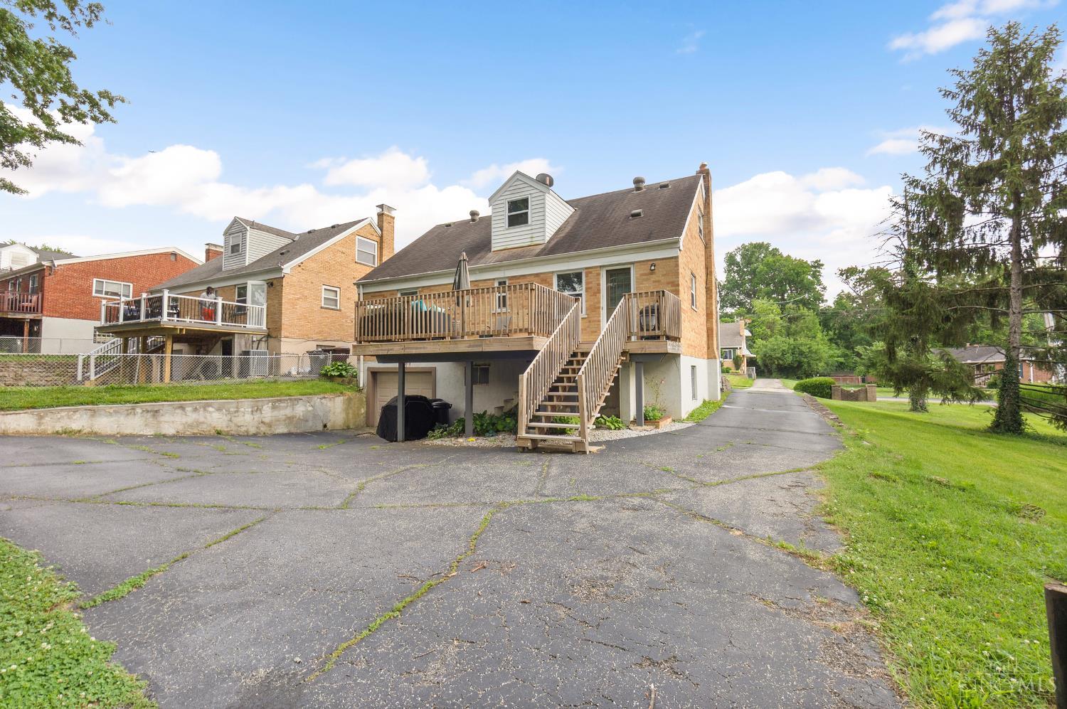 2888 Mount Airy Avenue