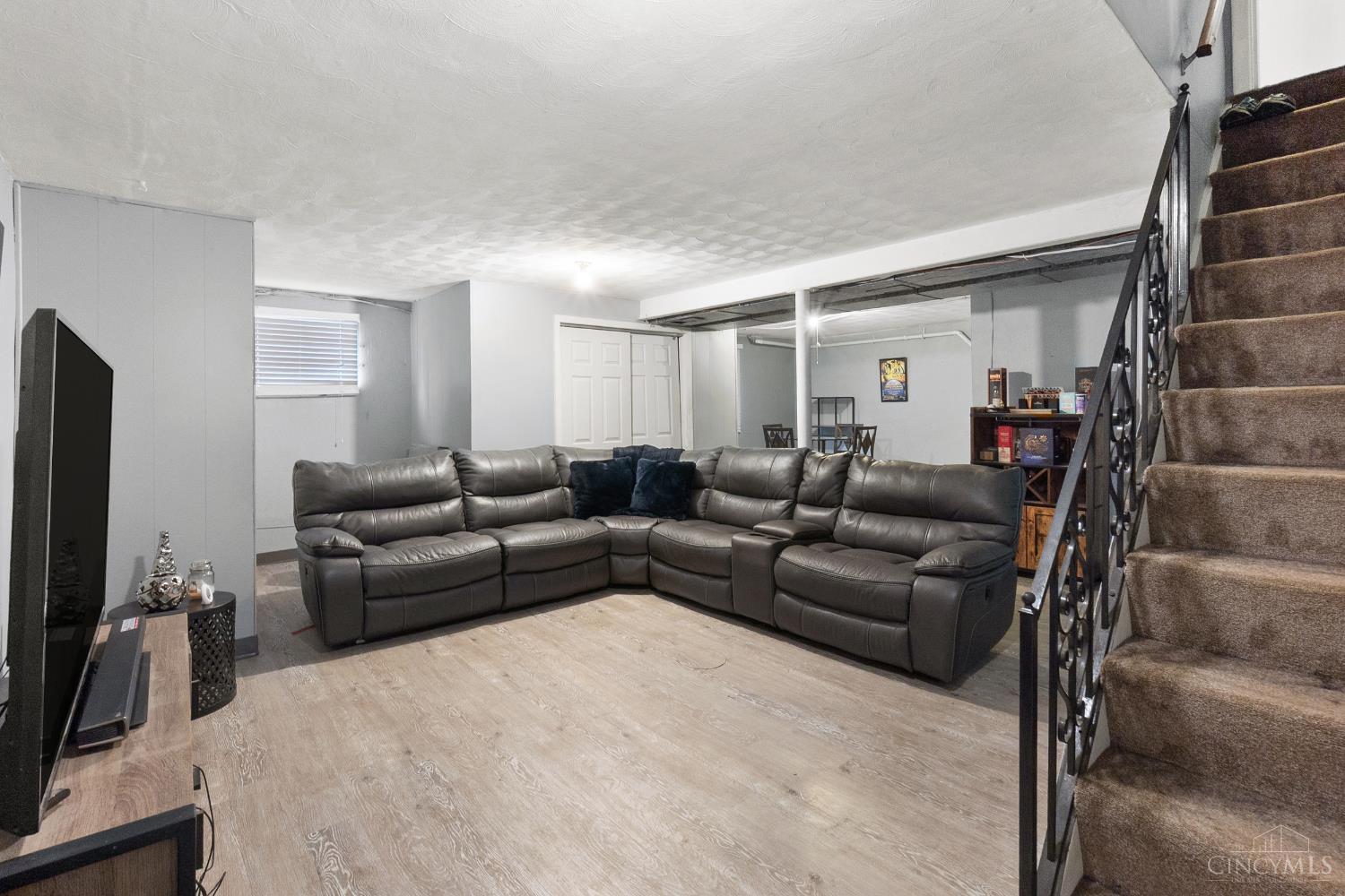 2888 Mount Airy Avenue