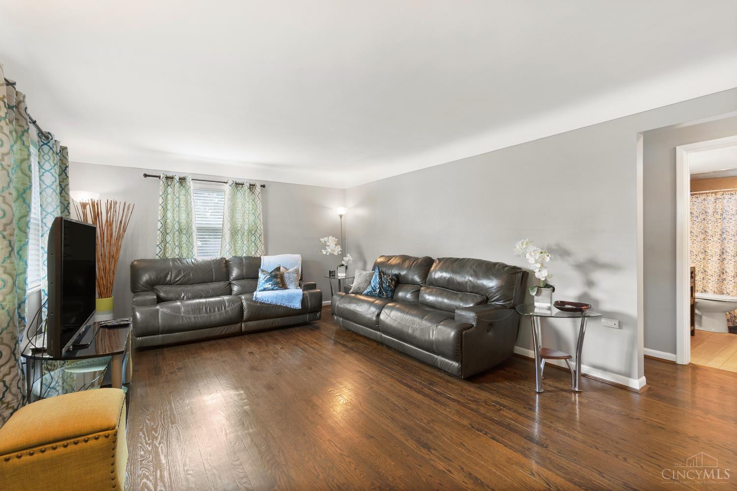 2888 Mount Airy Avenue