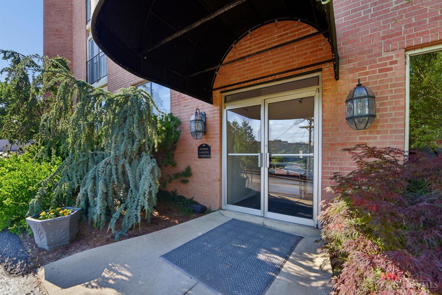 880 Rue De La Paix Unit: A5