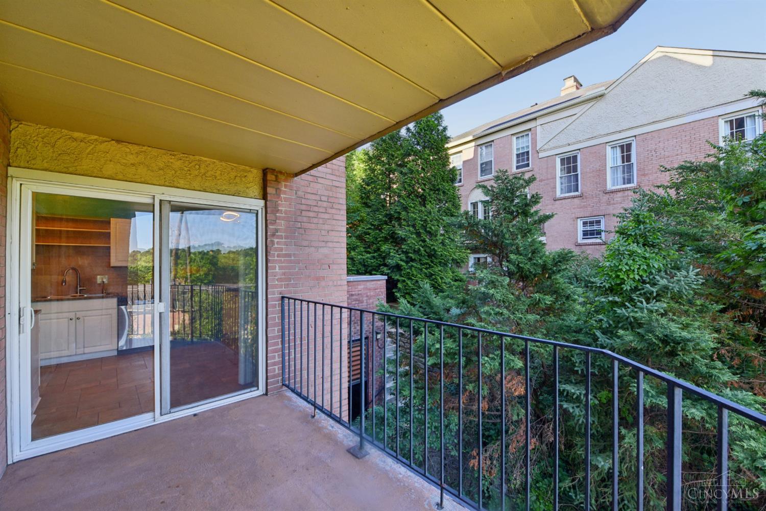 880 Rue De La Paix Unit: A5