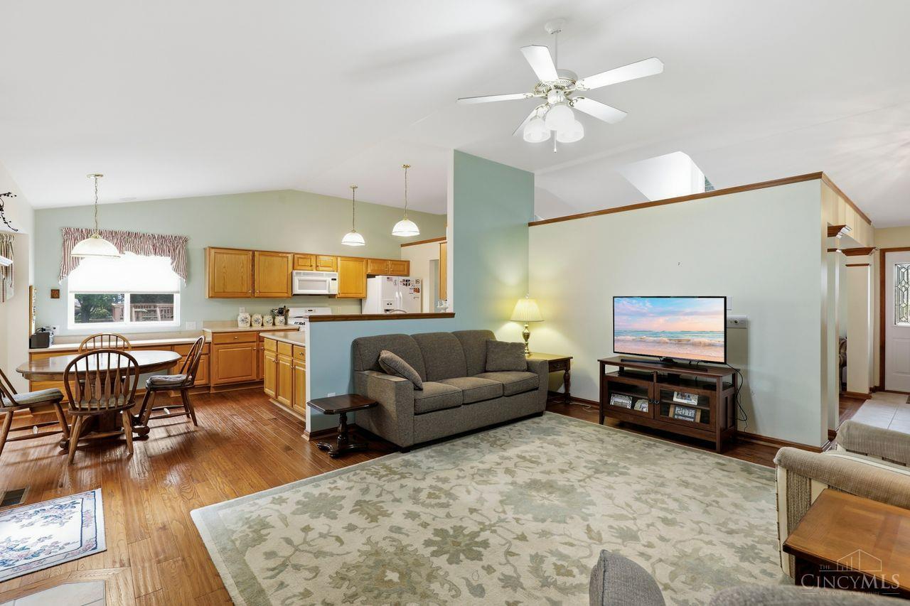 5638 Glenbrook Court