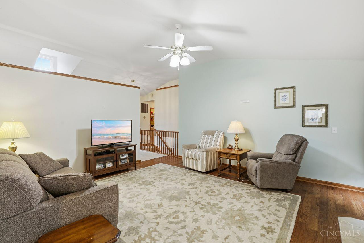 5638 Glenbrook Court