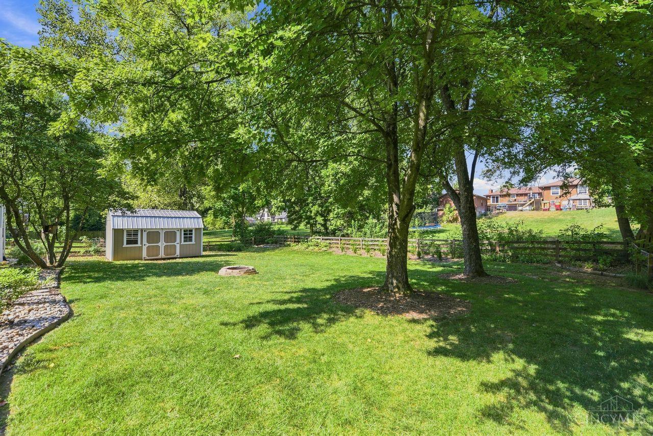 9985 Meadow Hills Drive