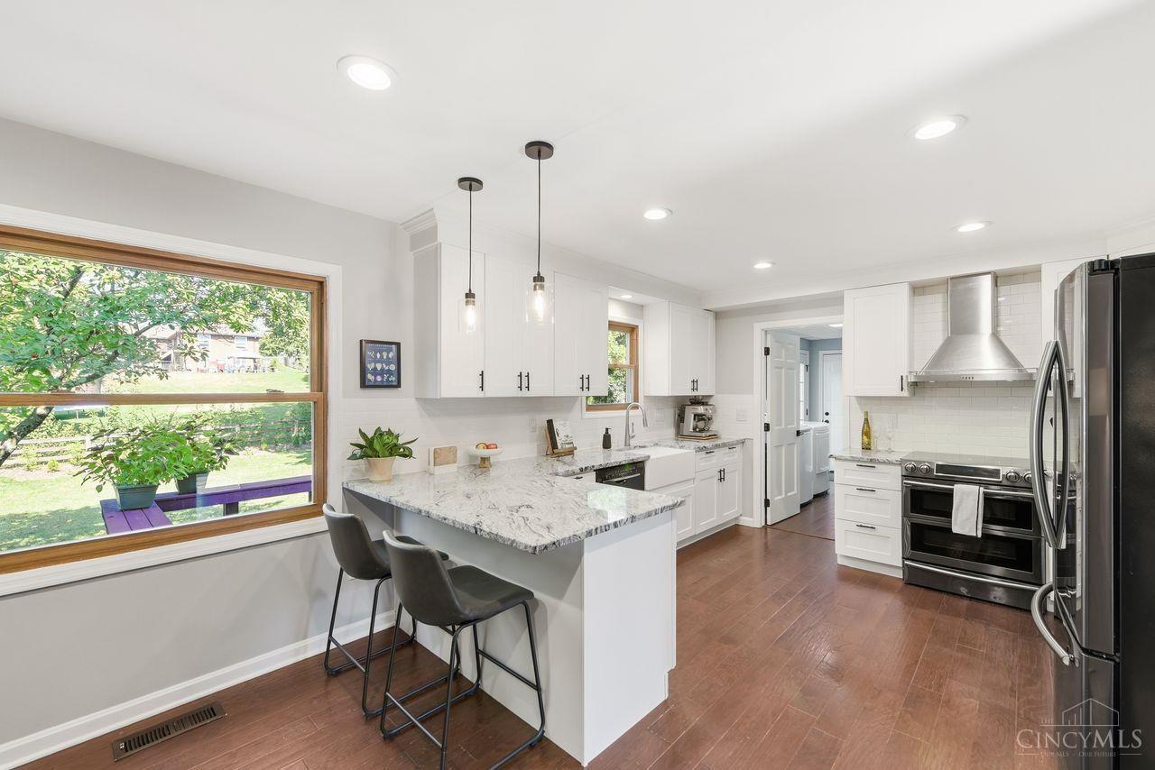 9985 Meadow Hills Drive