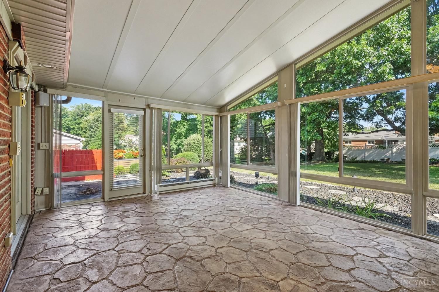 5494 Cleander Drive