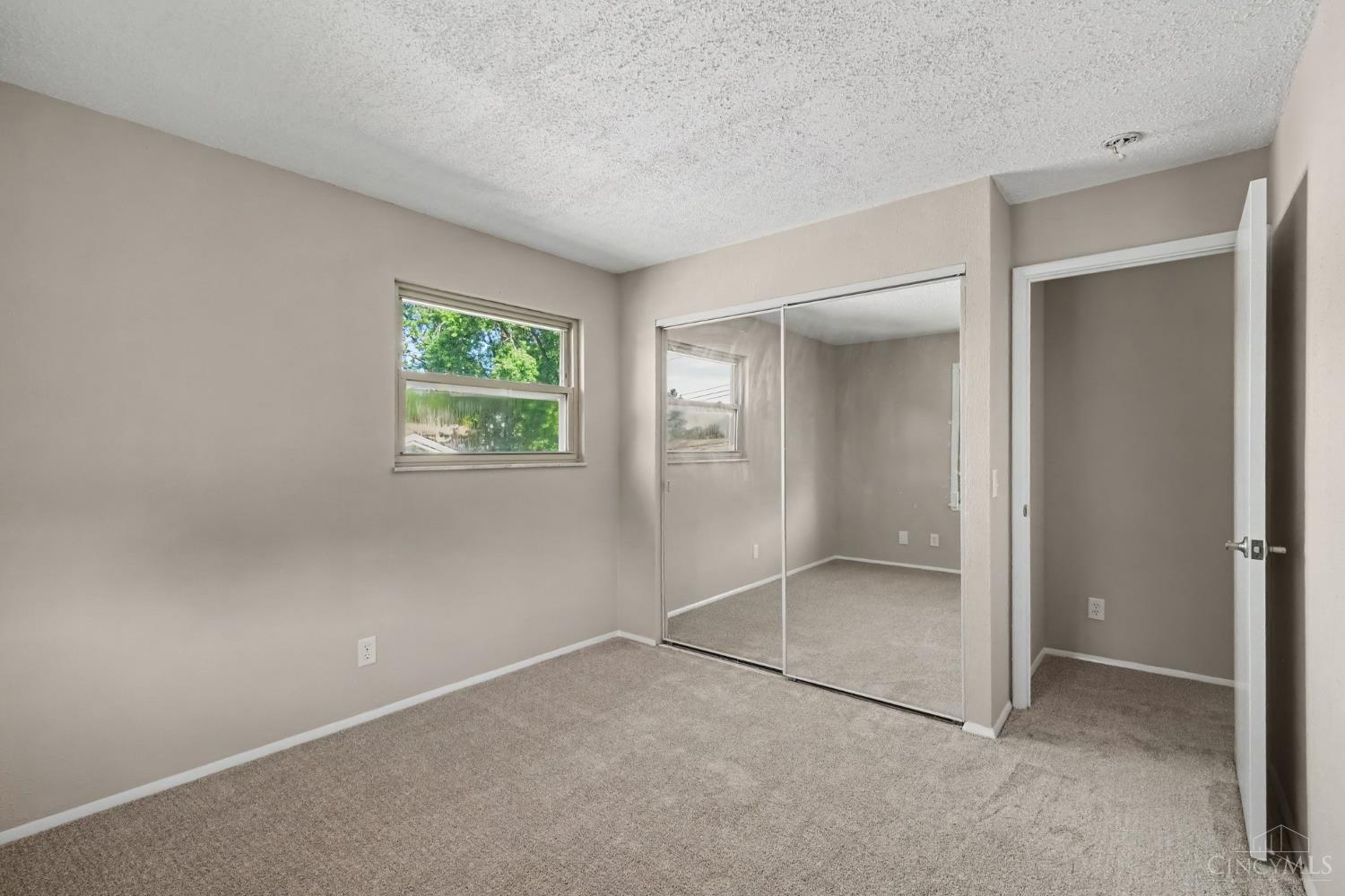 5494 Cleander Drive