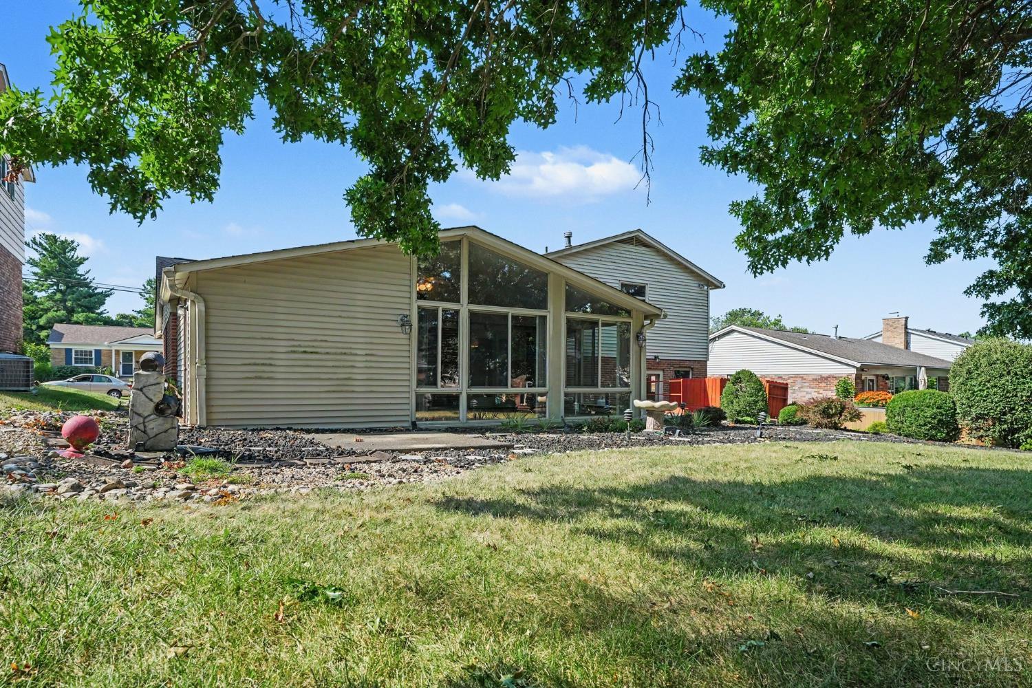 5494 Cleander Drive