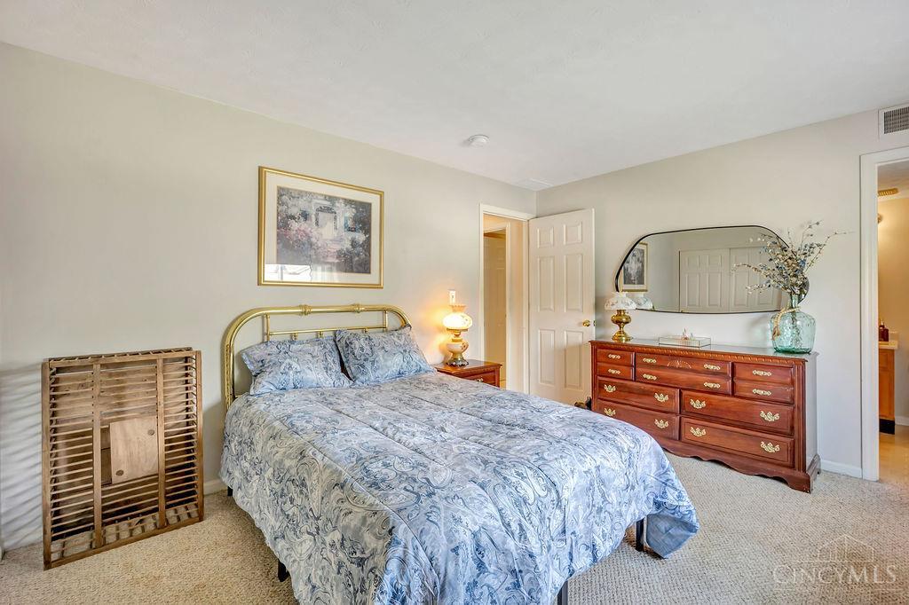 5365 Camelot Drive Unit: 42