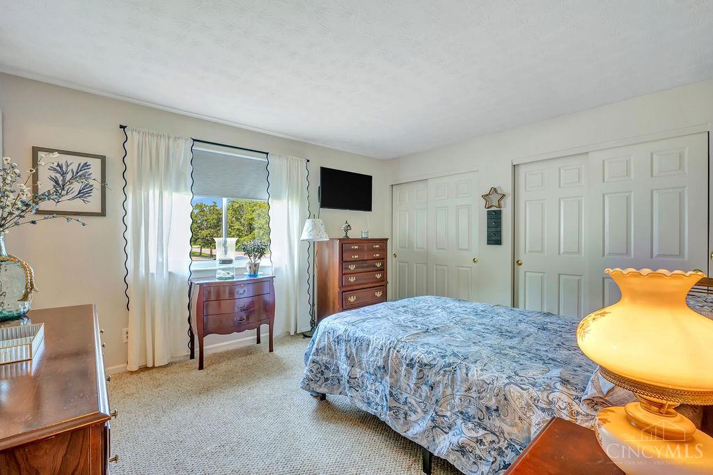 5365 Camelot Drive Unit: 42