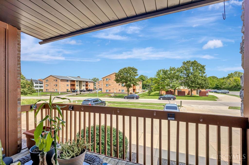 5365 Camelot Drive Unit: 42