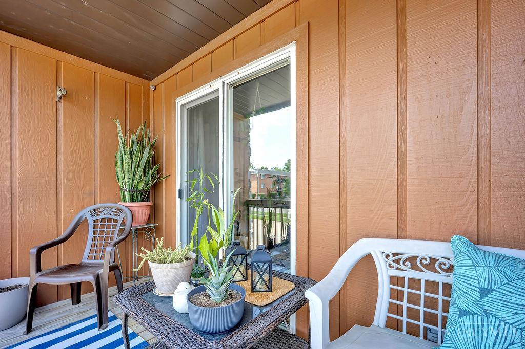 5365 Camelot Drive Unit: 42