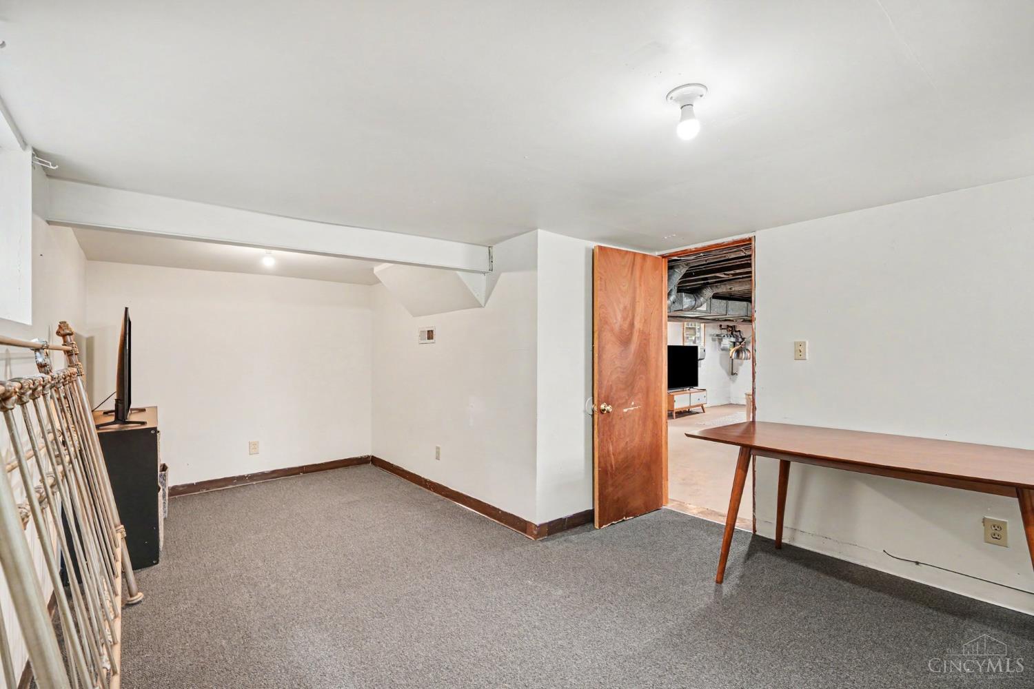527 Flatt Terrace