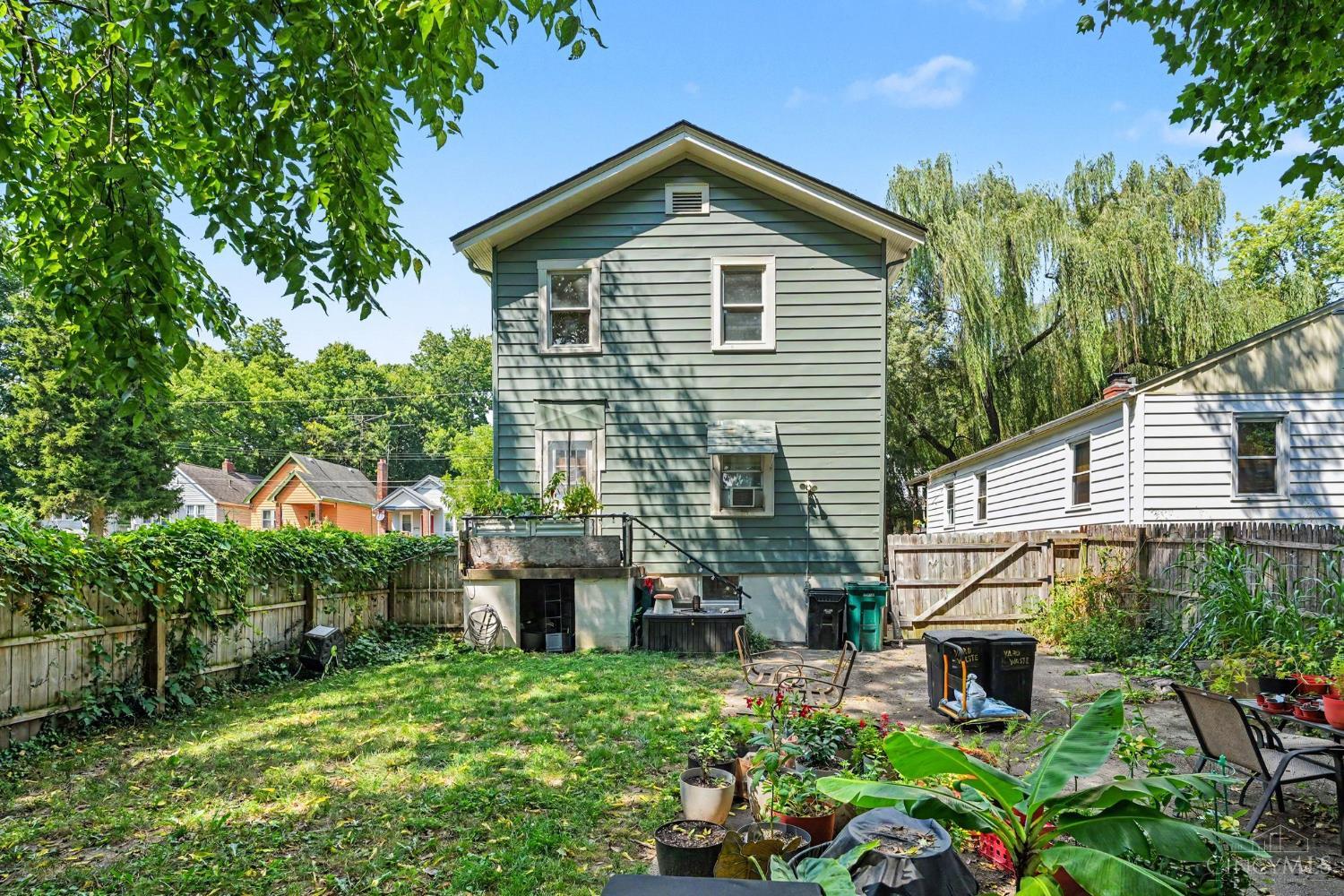 527 Flatt Terrace