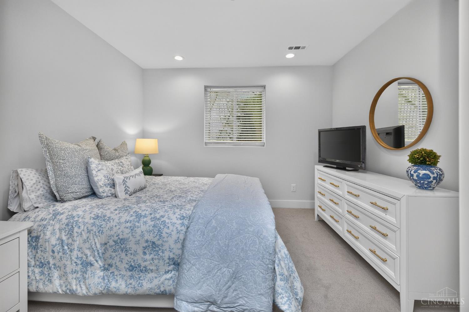 7240 Rita Lane