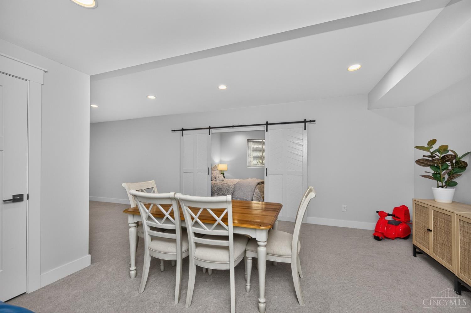 7240 Rita Lane